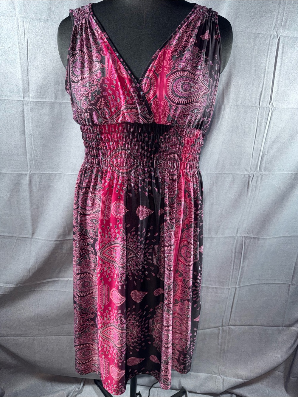 2687-raya sun Pink & Black Paisley Midi Dress with Smocked Waist